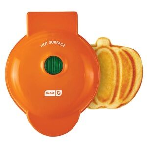 Dash Pumpkin Mini Waffle Maker NWOT